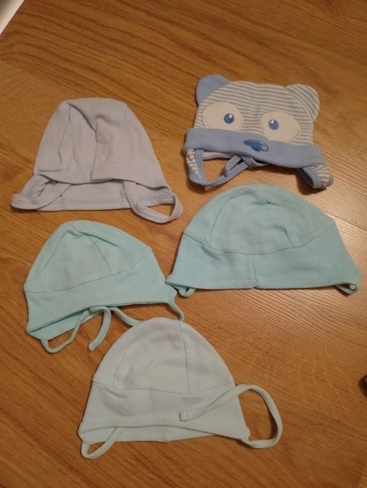 Czapeczki niemowlęce