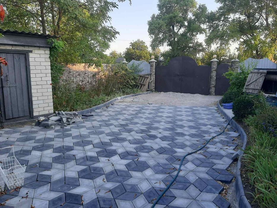 Ромб вібролитий(цемент 500)