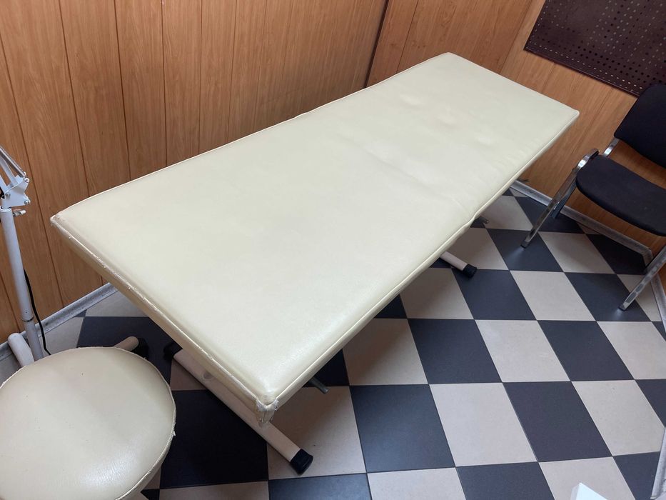 Косметологічна кушетка масажний стіл (1840*630*730 Д*Ш*В)