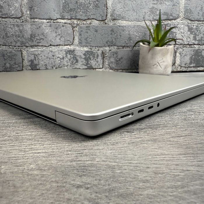 Apple MacBook Pro 16 2021 Silver (M1 Pro | 16Gb | 1Tb SSD | 16 GPU)