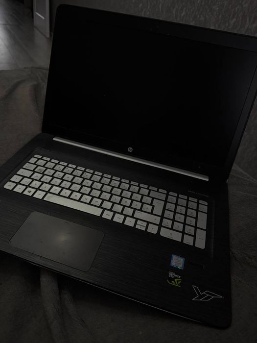 HP Envy 17-n107ng Ігровий на запчастини або під ремонт
