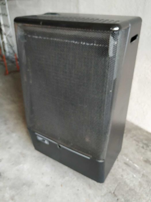 Aquecedor a gás - Galp Gás / Garrafeira para 100 garrafas