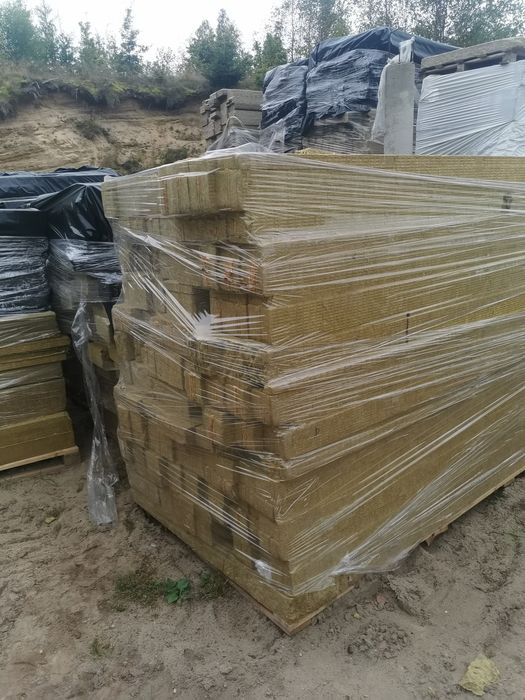 Wełna mineralna skalna