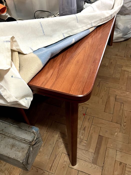 Mesa de Jantar + 8 Cadeiras - URGENTE