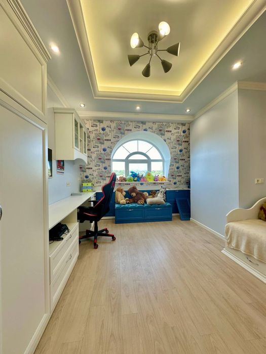 Продаж ЖК « Акварєль» , ЖМ Перемога