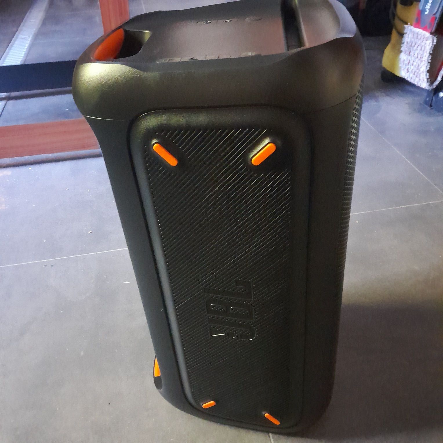 Jbl partybox 100 głośnik