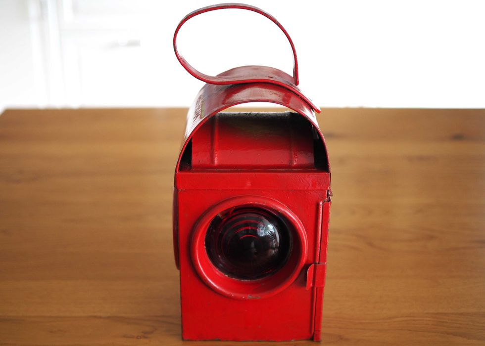 Stara angielska lampa naftowa kolejowa, drogowa