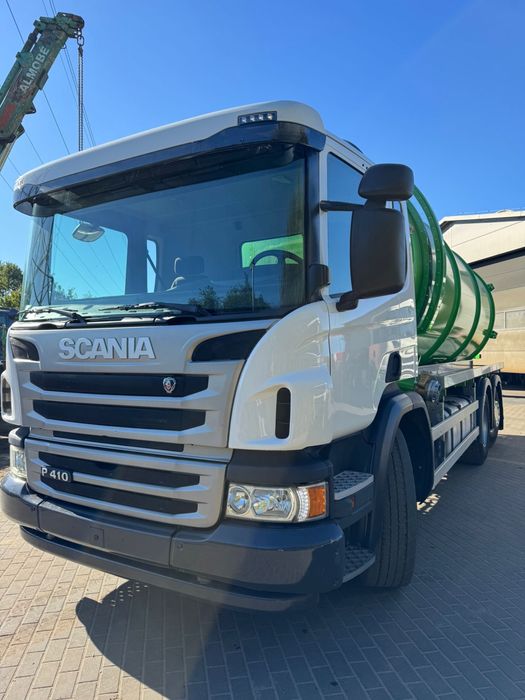 Samochód specjalny Scania P410 asenizacyjna
