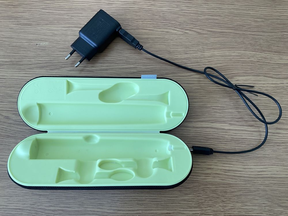 Sprzedam ładowarkę do szczteczki sonicznej Philips