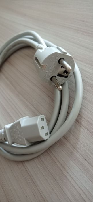 Kabel zasilający do komputera, monitora...