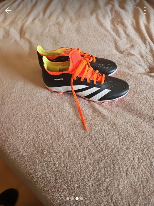 Vendo Chuteira Adidas Predador n° 40