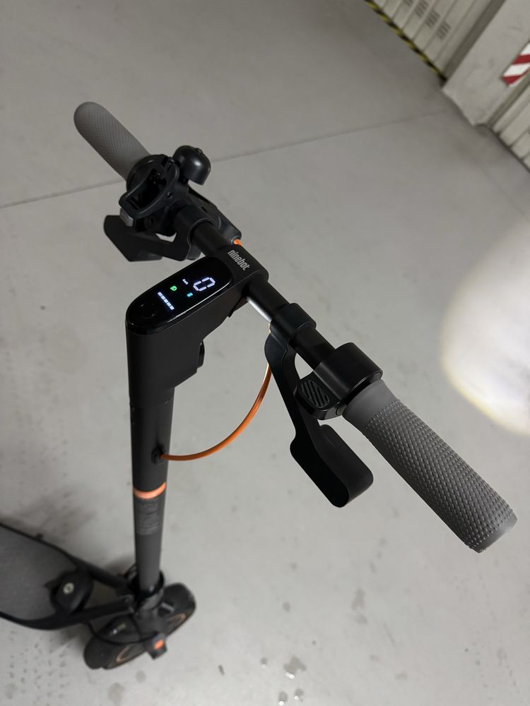 Trotinete Elétrica Segway Ninebot + acessorios c/ GARANTIA