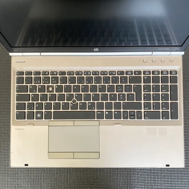 Computador portátil HP Elitebook 8560P