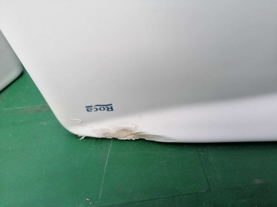 Umywalka ROCA 55 z osłoną