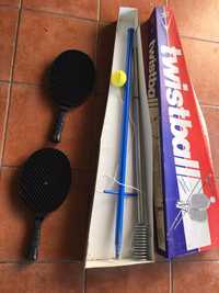 Twistball com 2 raquetes