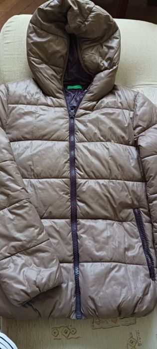 Damska kurtka United colors of benetton zimowa  z kapturem 42 Pikowana