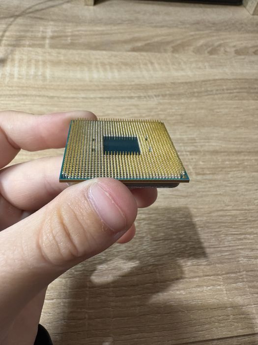 Ryzen 3 1200 Робочий