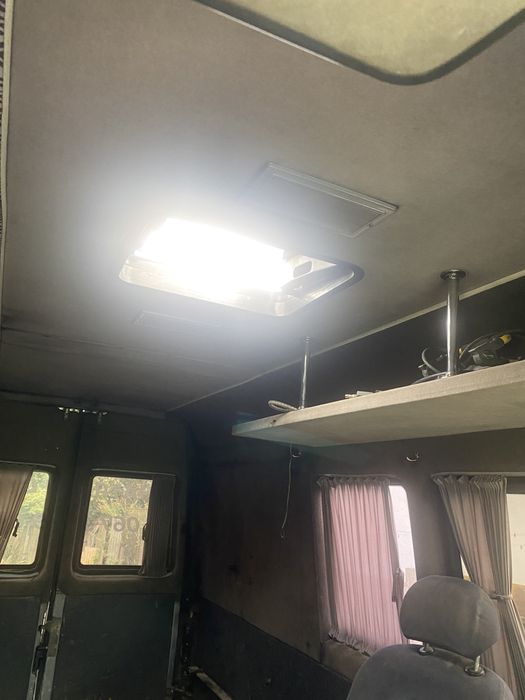 Мерседес спрінтер 2005 рік середня база