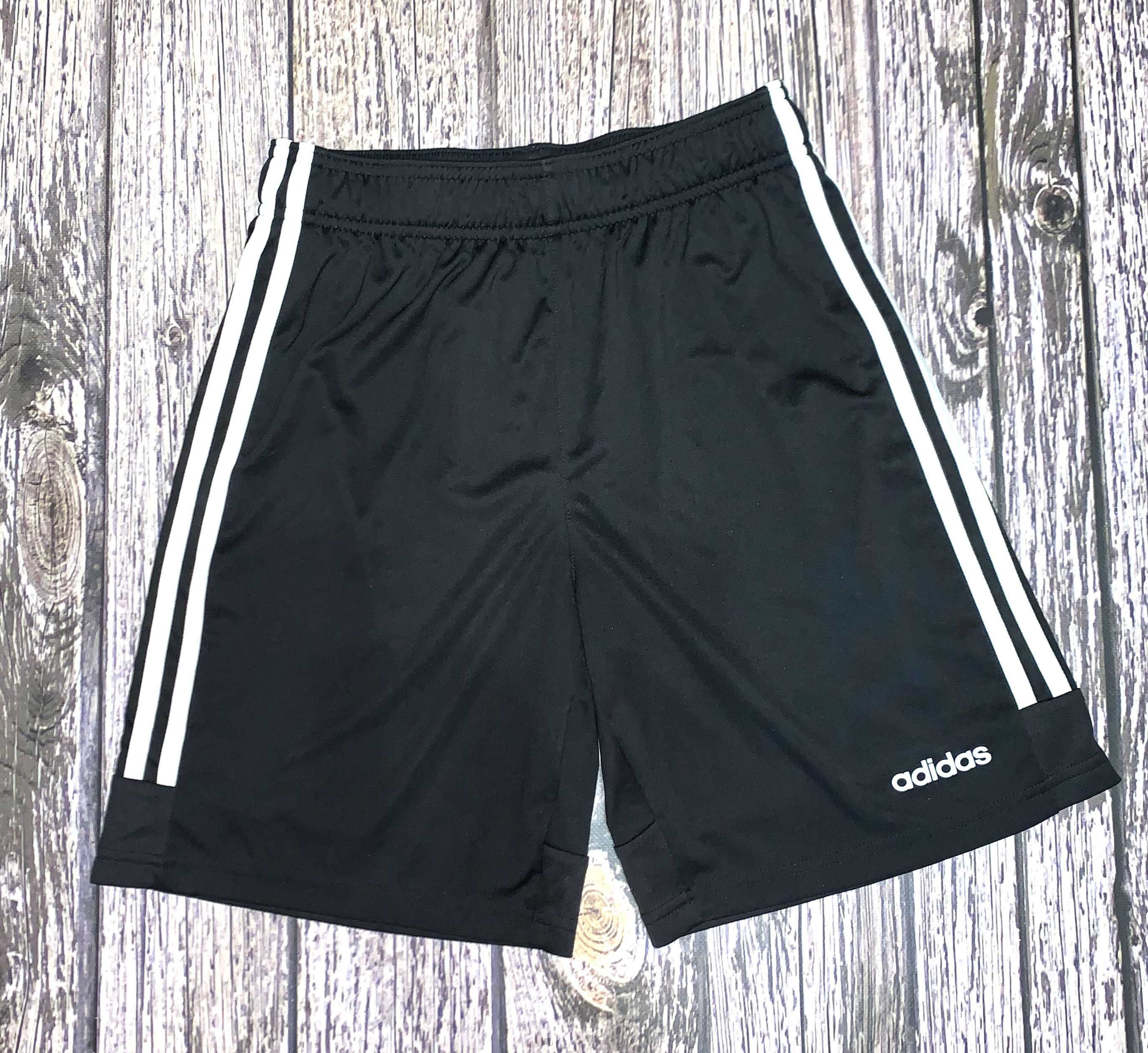 Шорты Adidas для мальчика 13-14 лет, 158-164 см