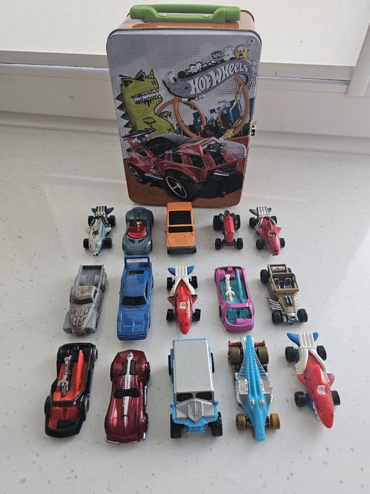 Продам машинки Hot wheels та MatchBox