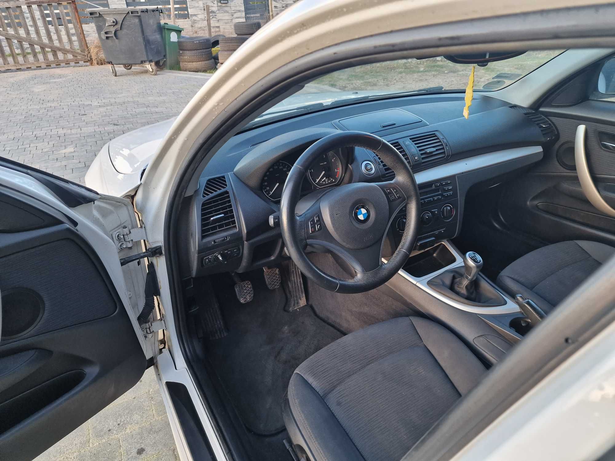 BMW E87 2011r 2.0D