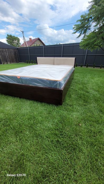 Ліжко двоспальне,ліжко з дерева