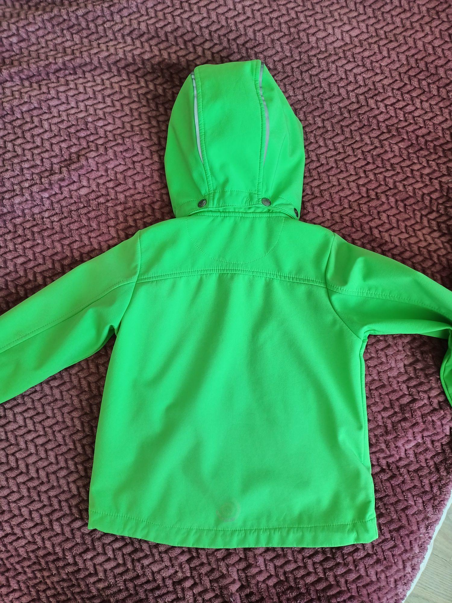 Легка куртка дитяча на флісі 110-116