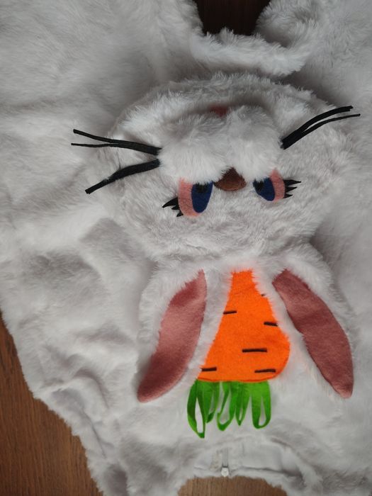 Новорічний костюм зайчика