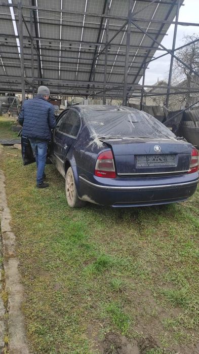 Продам по запчастинах Skoda superb 2004 року. Всі деталі за номером.