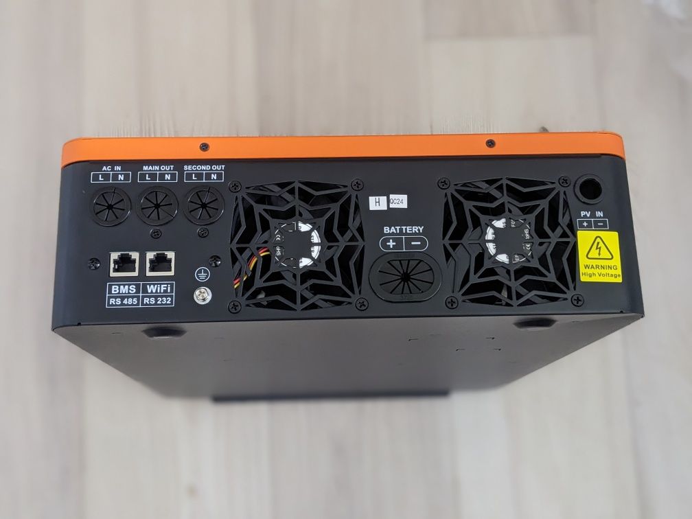 Продаємо оригінальні гібридні інвертори Anern 4.2 KW