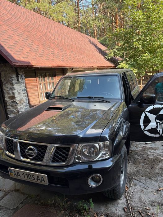 Nisan  Patrol  2006 рік один власник