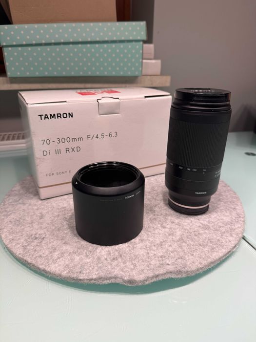 Obiektyw Tamron 70-300mm f/4.5-6.3 Di III RXD Sony E