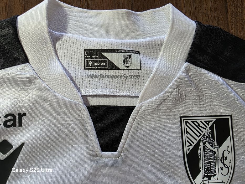 Vendo camisola Vitoria de Guimarães