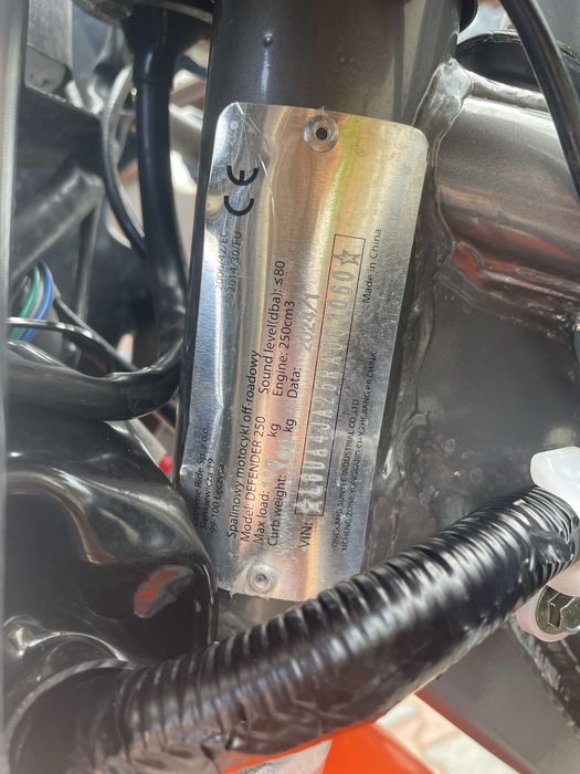 Cross Asix Defender 250RR