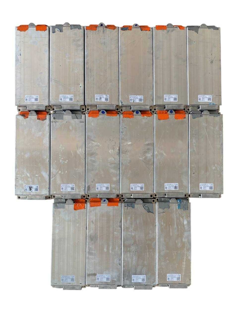 Комплект для перепаковки автомобіля LG Chem 128Ah 44.6kWh, 96S2P, 360V