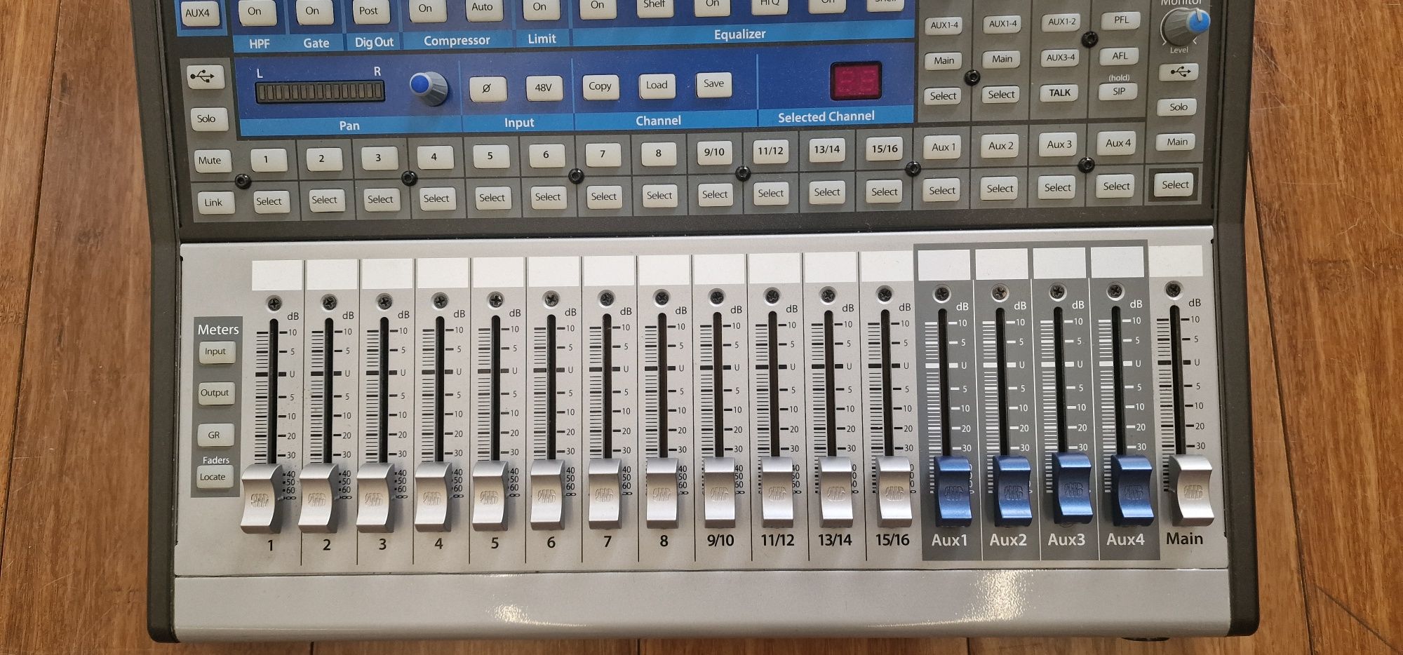 Mikser cyfrowy PreSonus StudioLive 16.0.2 USB + case