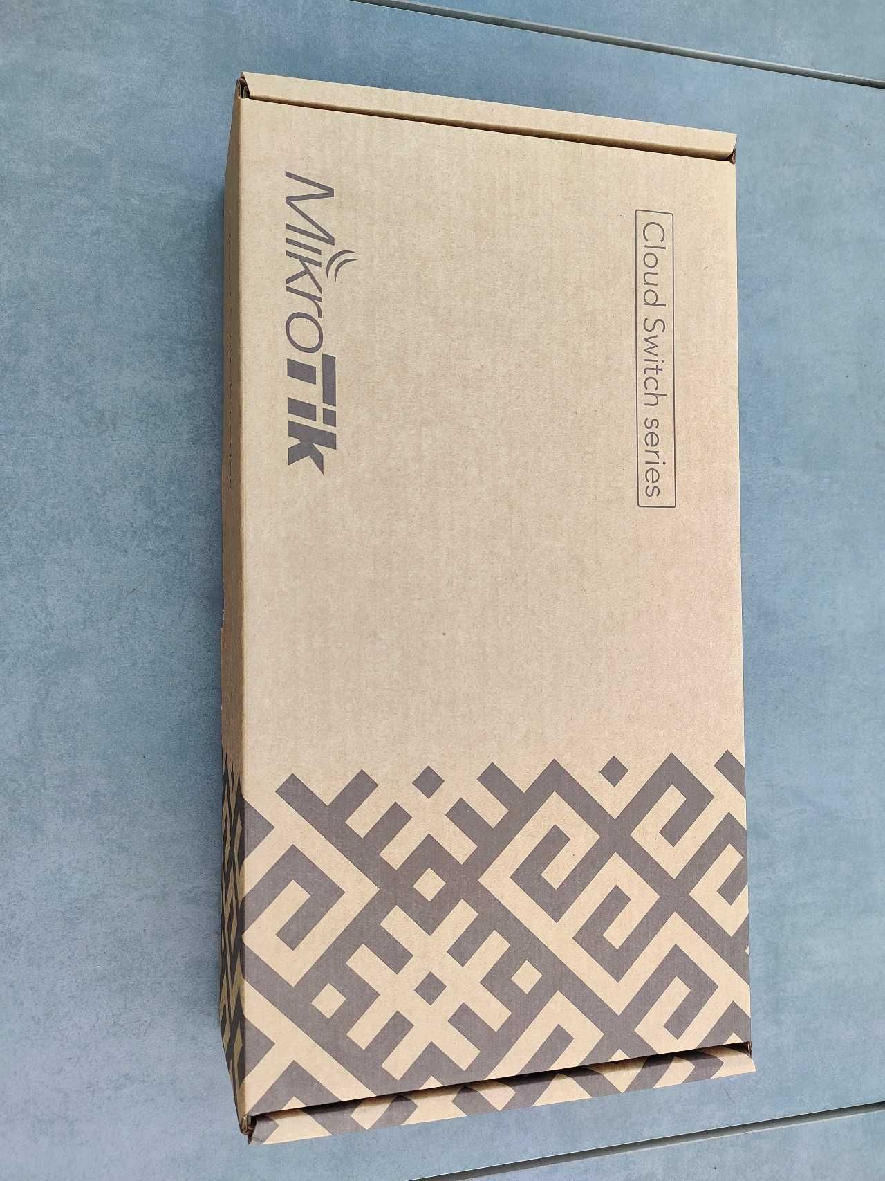 Mikrotik CRS305-1G-4S+OUT | Switch | 1x RJ45 1000Mb/s, 4x SFP+, IP66