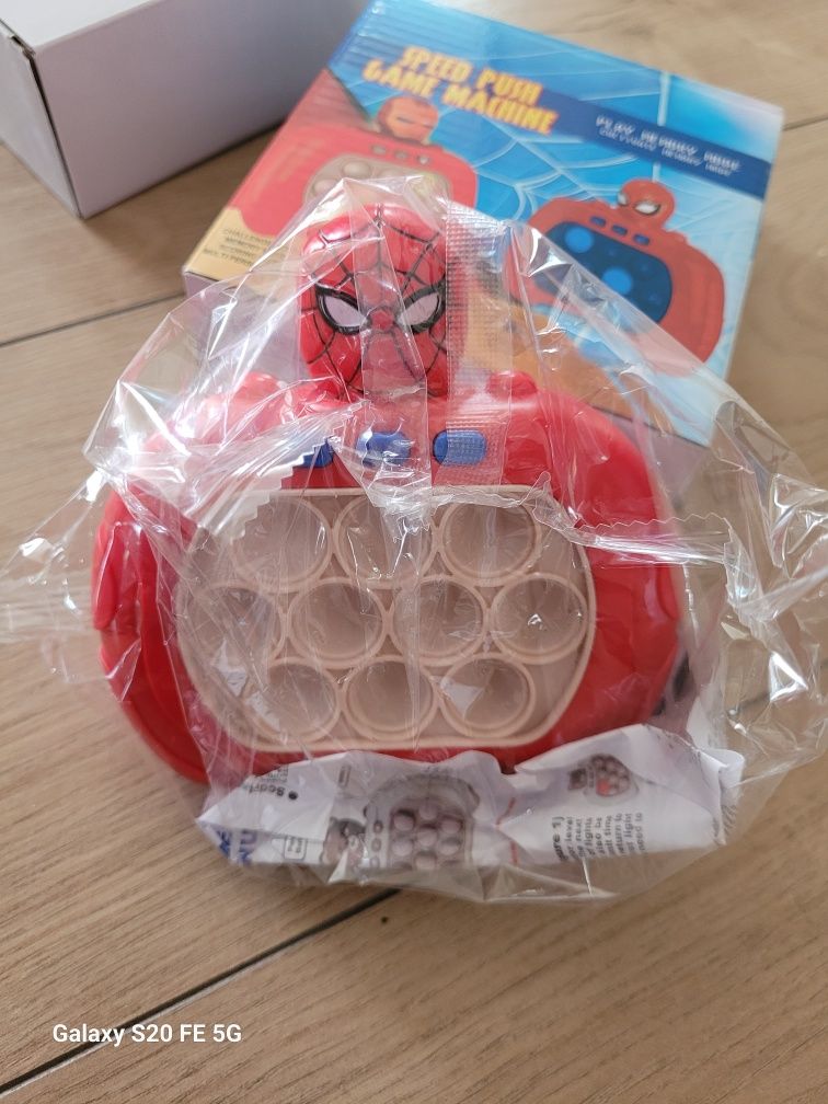 Popit Spiderman gra zręcznościowa