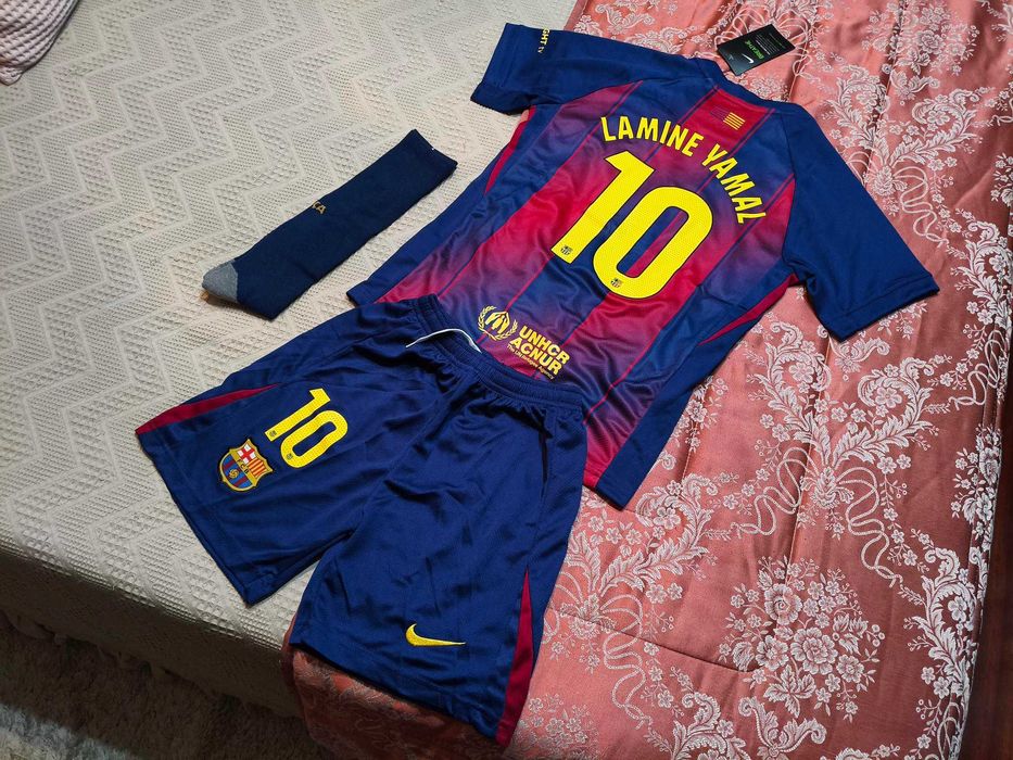 Equipamento Barcelona Yamal ou Raphinha Camisola CRIANÇA