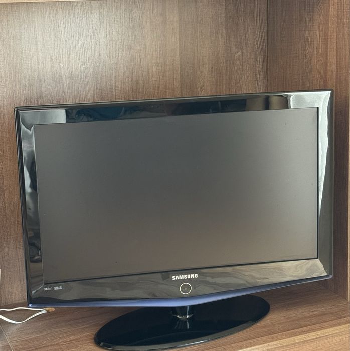 Телевізор Samsung LE32R71B — 32 дюйми