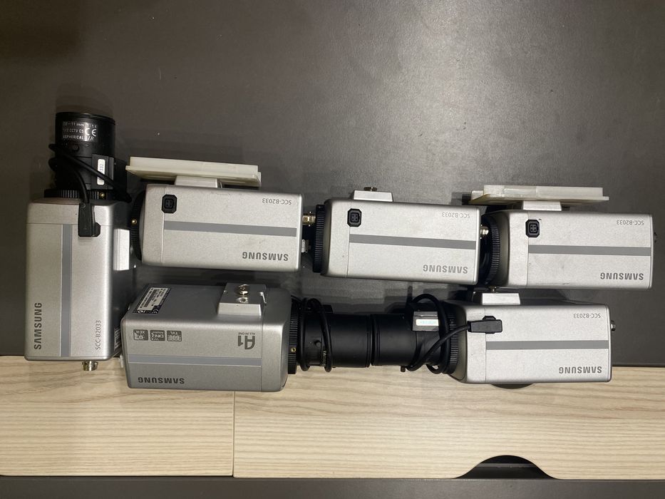 Kamery Samsung SCC-B2033