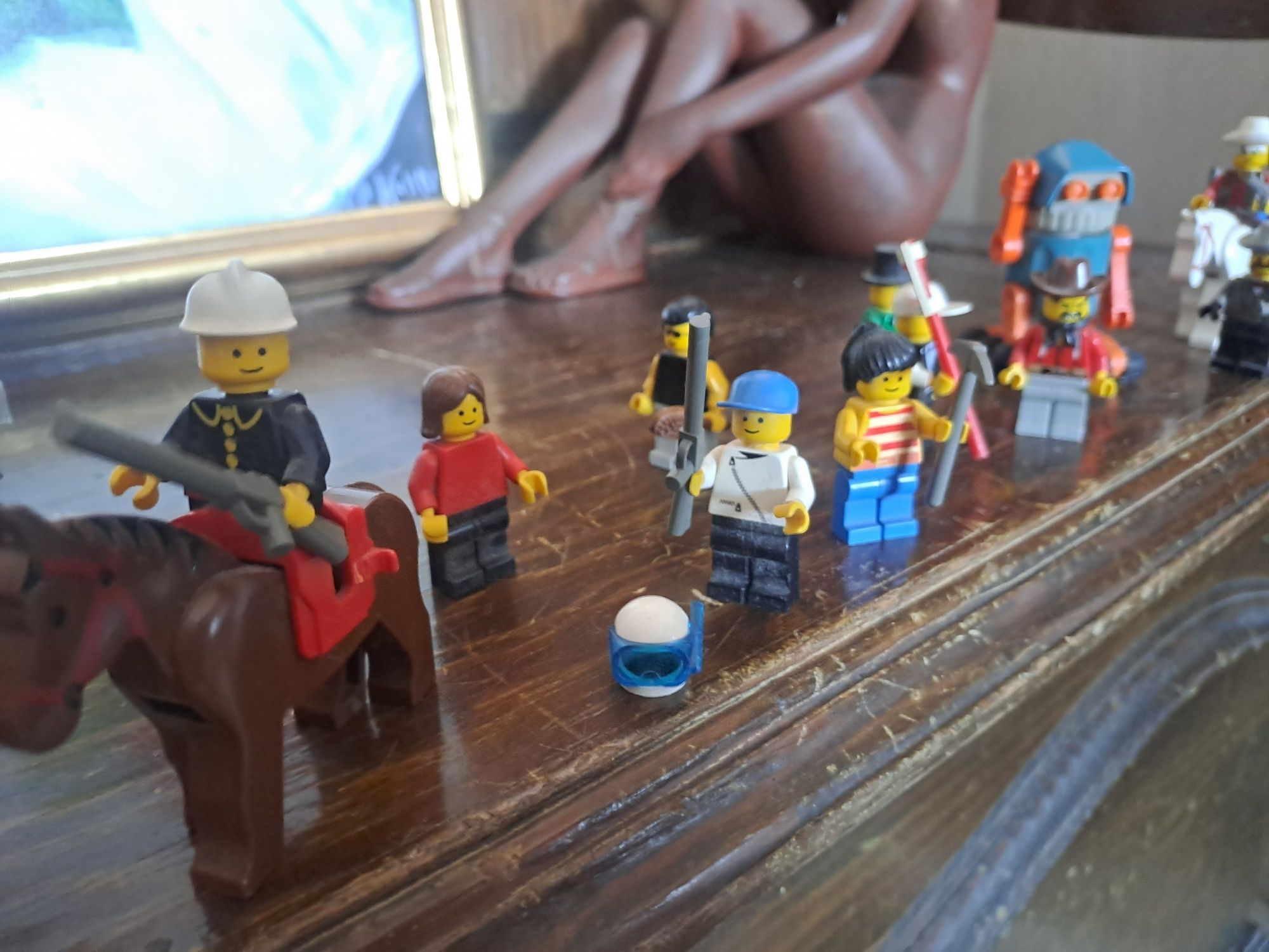 Bonecos diversos da Lego