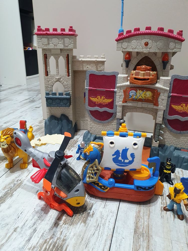 Imaginext Fisher Price zestaw smok statek zamek helikopter