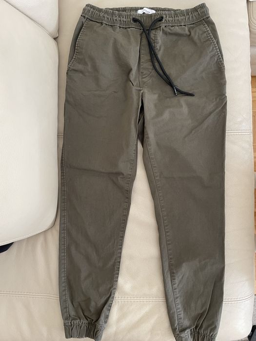 Spodnie joggery Reserved XS oliwkowe
