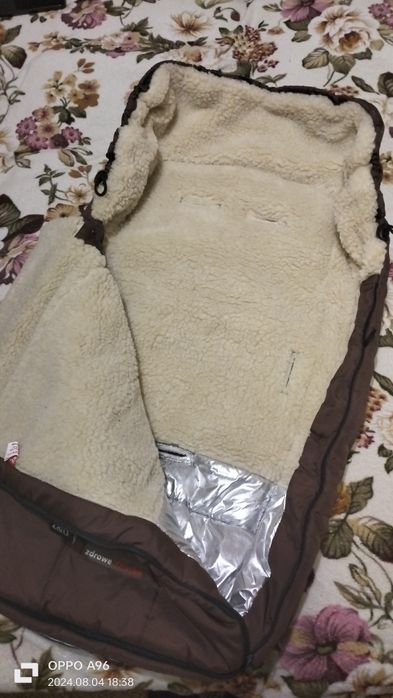 Теплий зимовий конверт в коляску, санчата на овчині