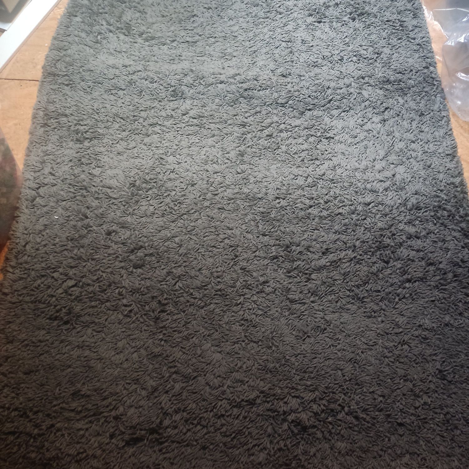 Sprzedam dywan Shaggy 140x 190 cm