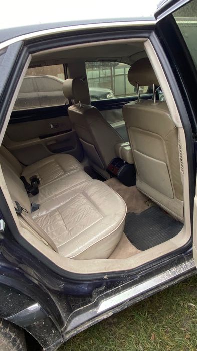 Audi A8 у продажі