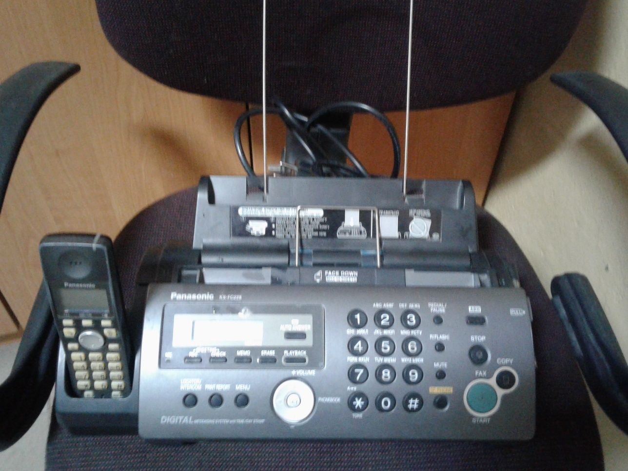 Продам радио телефон-факс Panasonic KX-FC228