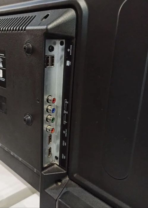 Телевізор Elenberg