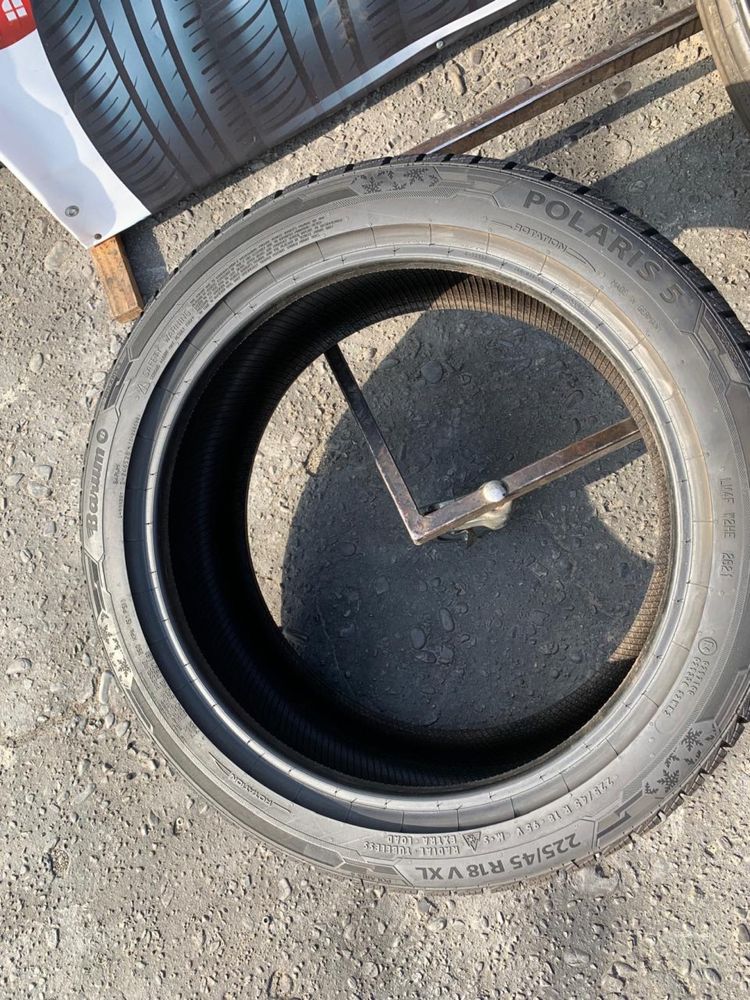 Шини 225/45 R18 Barum зима 2021 рік 8 мм